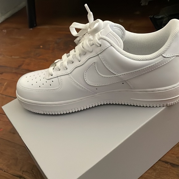 Air Force 1s - Picture 3 of 3